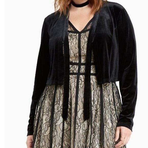Torrid Tie Front Velvet Cropped Open Front Long Sleeve Jacket Deep Black Size 00 - Picture 3 of 13